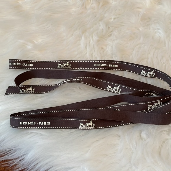 Authentic Hermes ribbon 🎀 - Picture 3 of 4